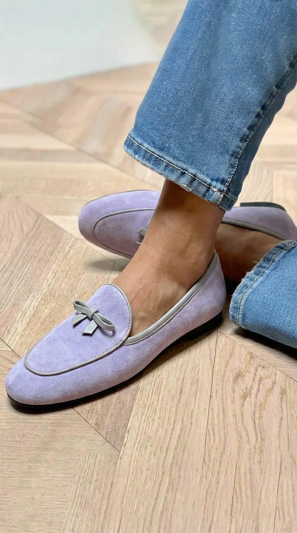 Genevieve - Mocassim com Lacinho de Tassel e Salto Baixo