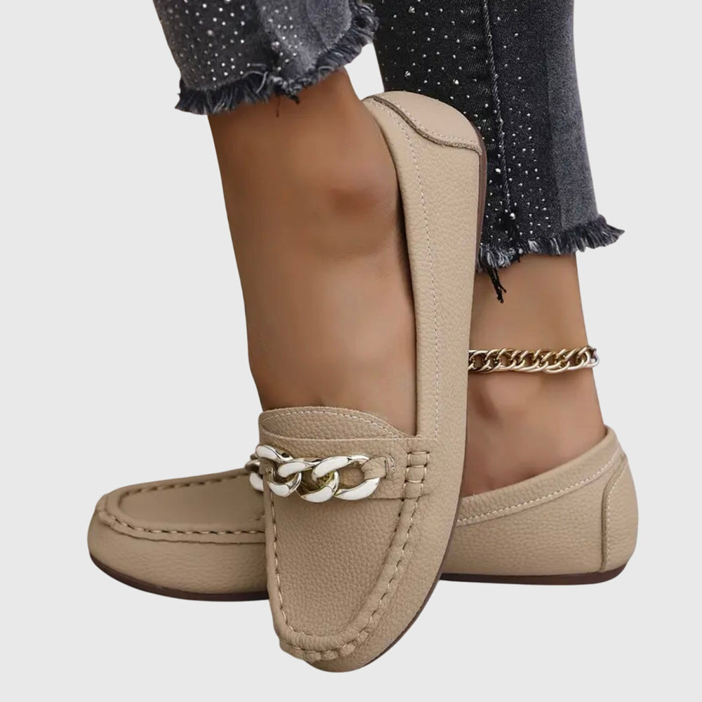 Silene - Mocassim Feminino com Corrente