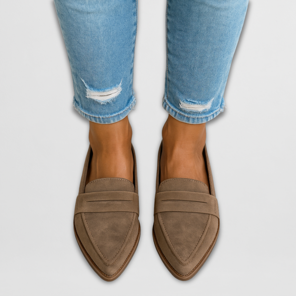 Ivy - Mocassim de Bico Fino com Costura em V