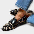 Sienna - Mocassim Animal Print com Faixa Larga