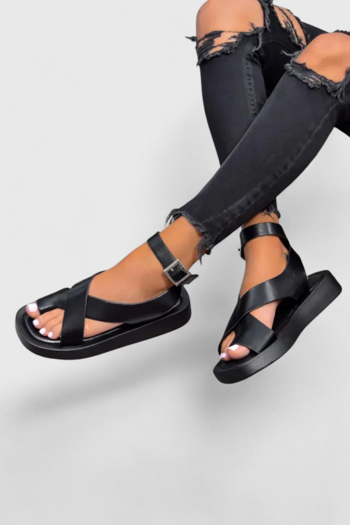 Lalaine - Sandália Flatform com Alça no Dedo e Tornozeleira