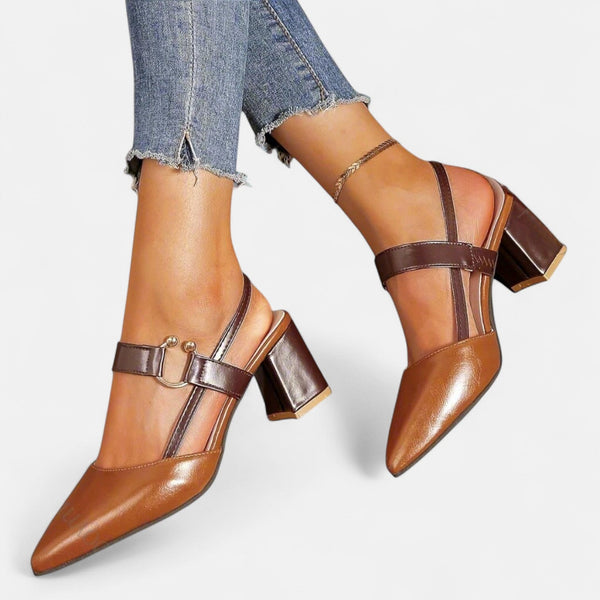 Carla - Scarpin Slingback de Bico Fino com Argola