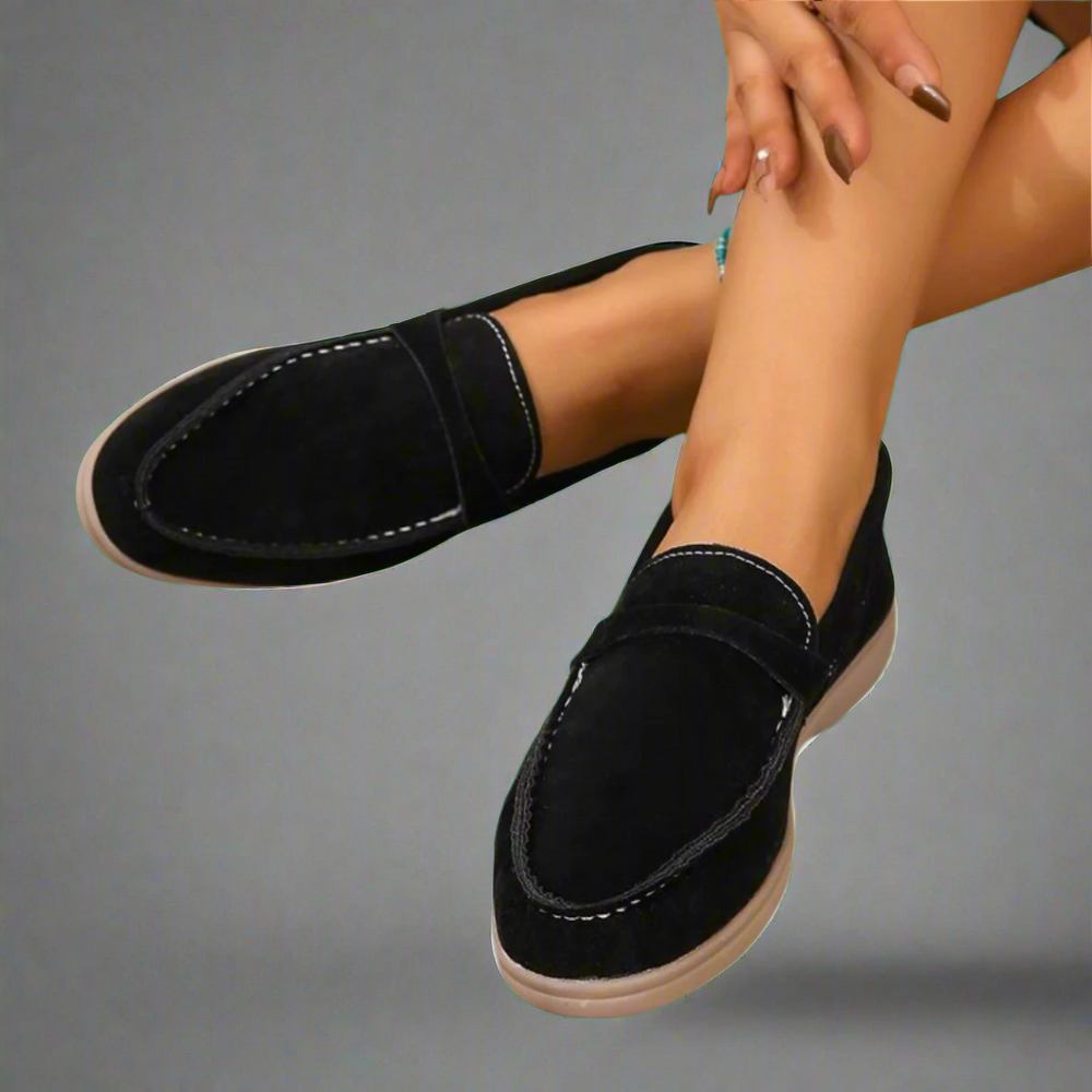 Ava - Mocassim Casual de Sola Grossa com Costura Aparente