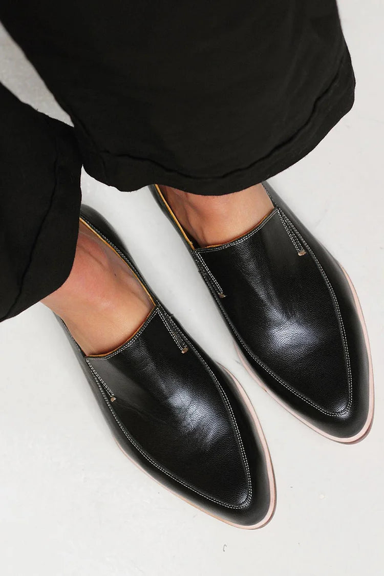 Elina - Sapato Slip-On de Bico Fino com Pespontos Aparentes