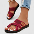 Ottalene - Chinelo com Tiras Cruzadas e Alça no Dedo