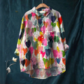 Camila - Blusa com Estampa de Corações Pintados