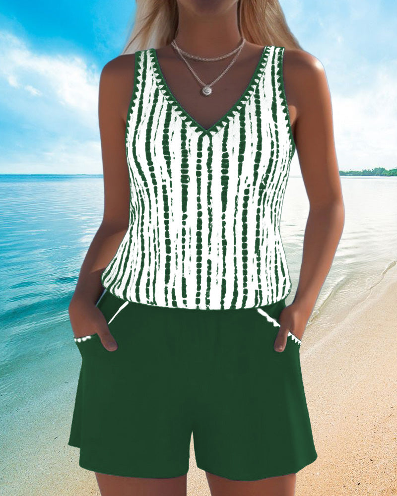 Mia - Tankini Decote V com Shorts de Bolsos
