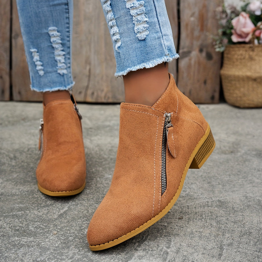 Joanna - Bota de Cano Curto com Zíper Diagonal