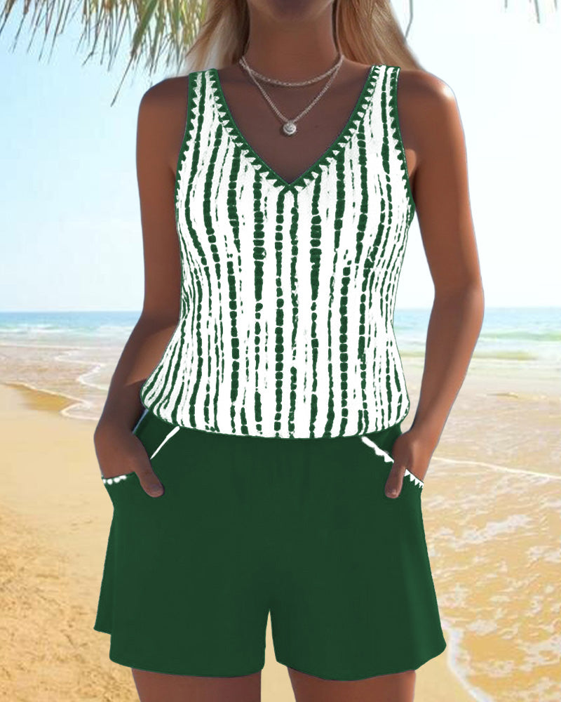 Mia - Tankini Decote V com Shorts de Bolsos