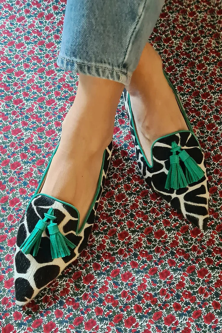 Nala - Sapatilha Estampada com Tassel Duplo e Vivo