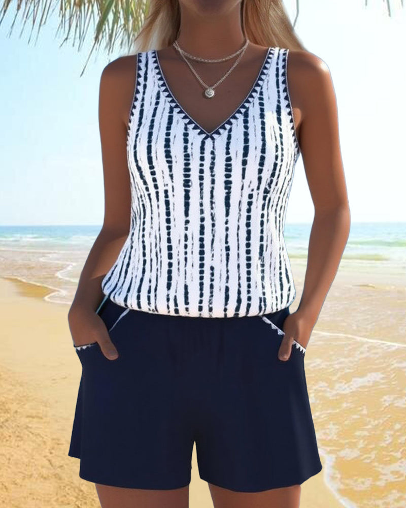 Mia - Tankini Decote V com Shorts de Bolsos