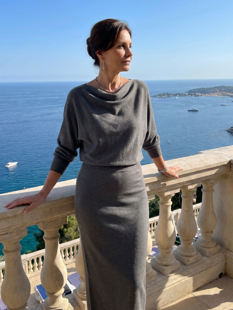 Romy - Vestido Midi com Decote Drapeado e Saia Ajustada