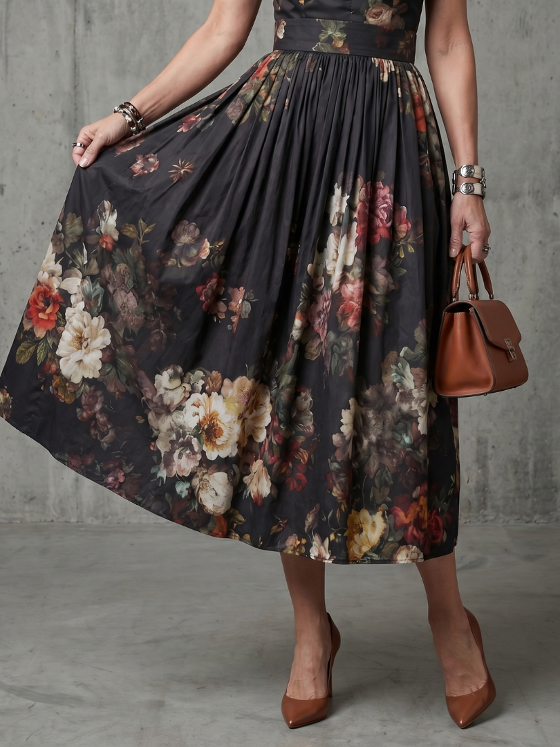 Greta - Vestido Midi Floral Plissado com Gola Alta