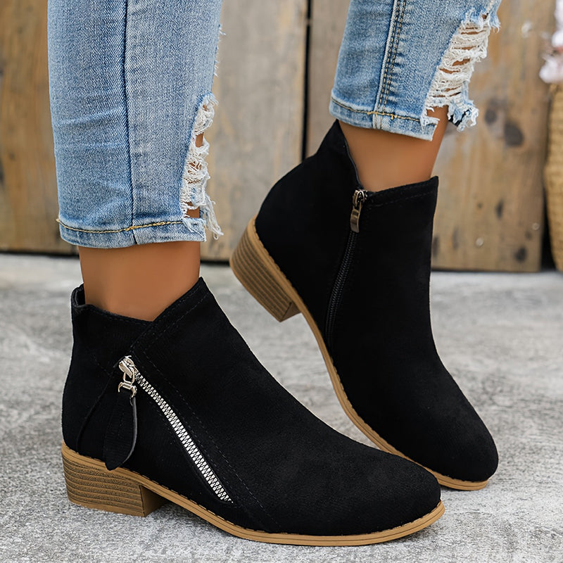 Joanna - Bota de Cano Curto com Zíper Diagonal
