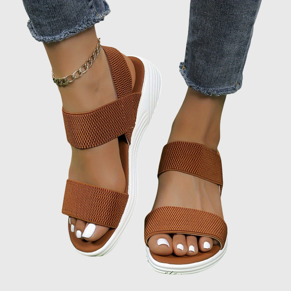 Emila - Sandália Flatform com Faixas Elásticas e Tira Traseira