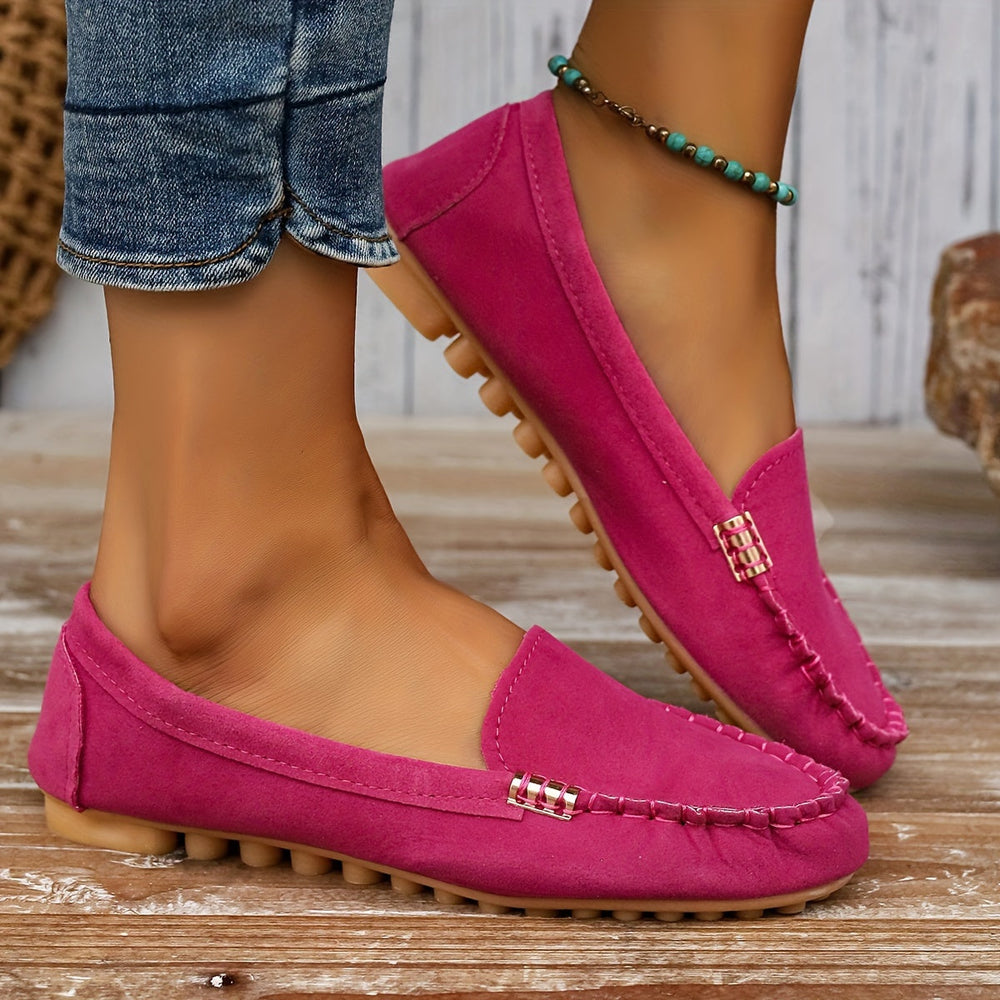 Linda - Mocassim Drive com Costura Aparente e Detalhe Metálico