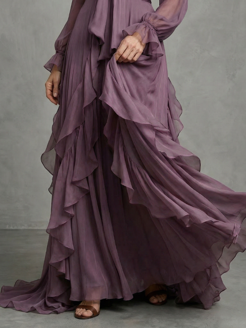 Demetria - Vestido Longo em Camadas com Babados e Laço