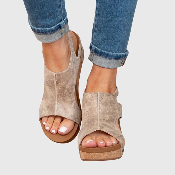 Adela - Sandália Anabela Peep Toe De Cabedal Alto