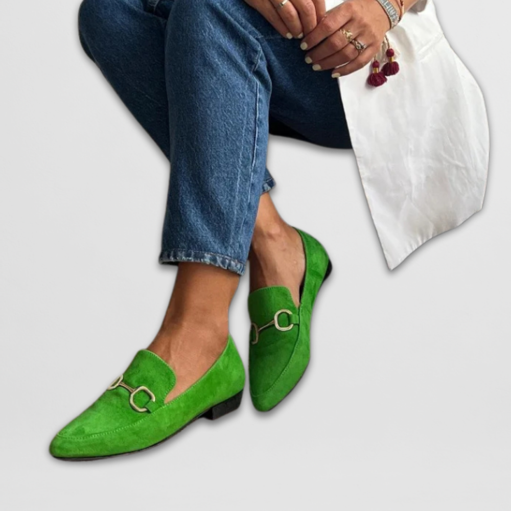 Juliet - Mocassim de Bico Amendoado com Bridão Metálico
