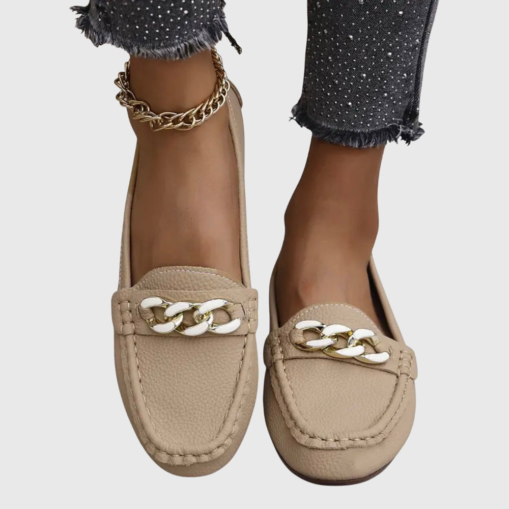 Silene - Mocassim Feminino com Corrente