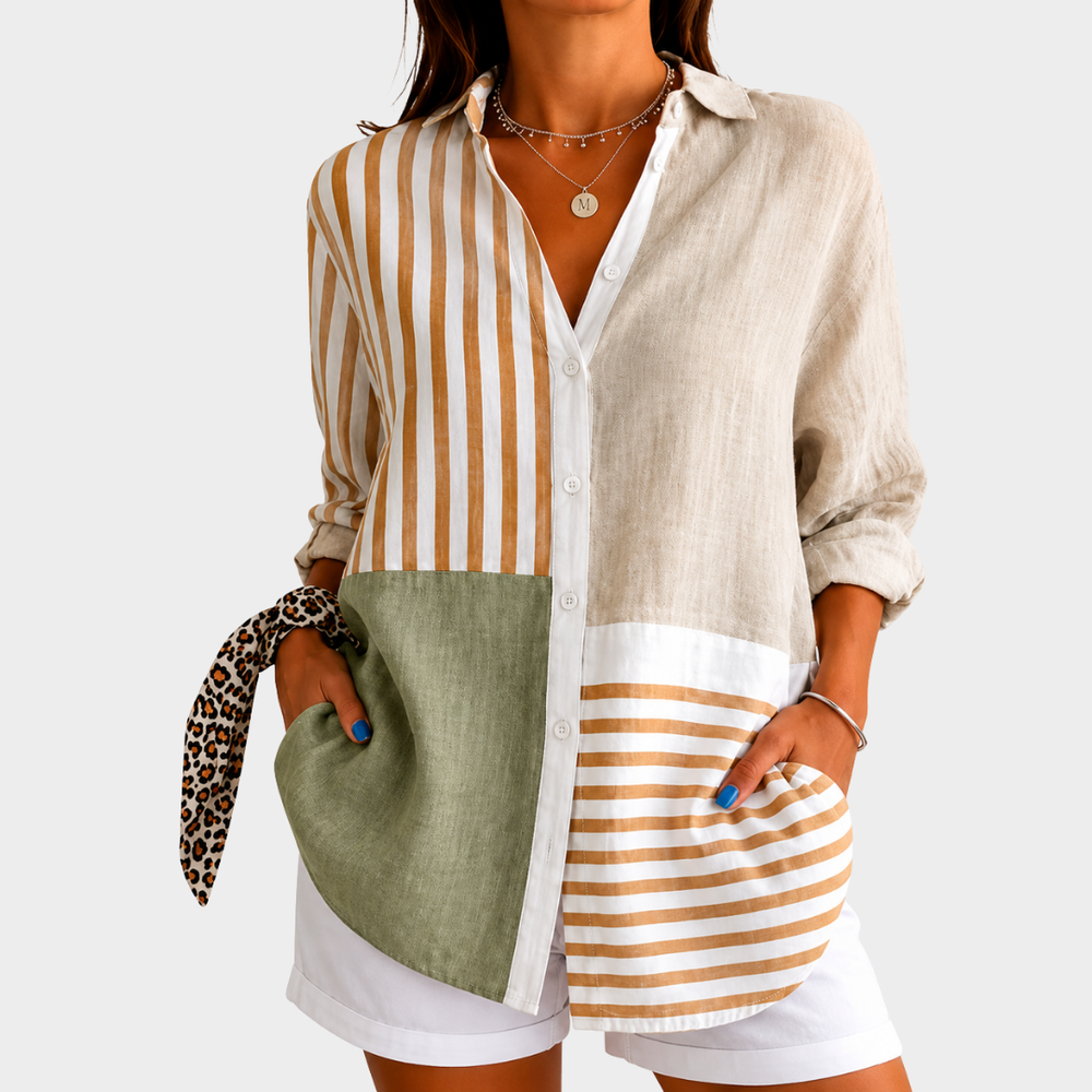 Marcela - Blusa com Recortes Listrados e Gola Clássica