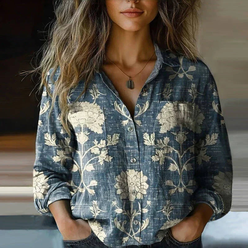 Valentina - Blusa Estampada com Bolsos no Peito
