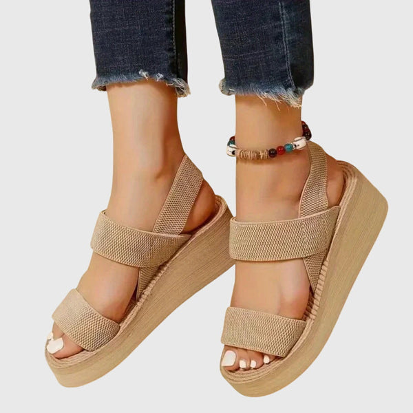 Kelsey - Sandália Anabela com Faixas Elásticas Texturizadas