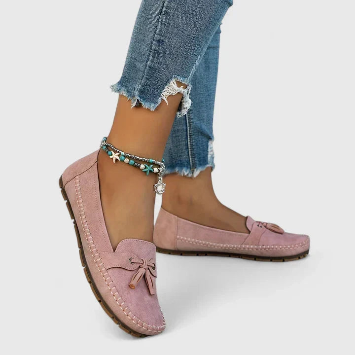 Tomazia - Mocassim Feminino de Camurça com Laço