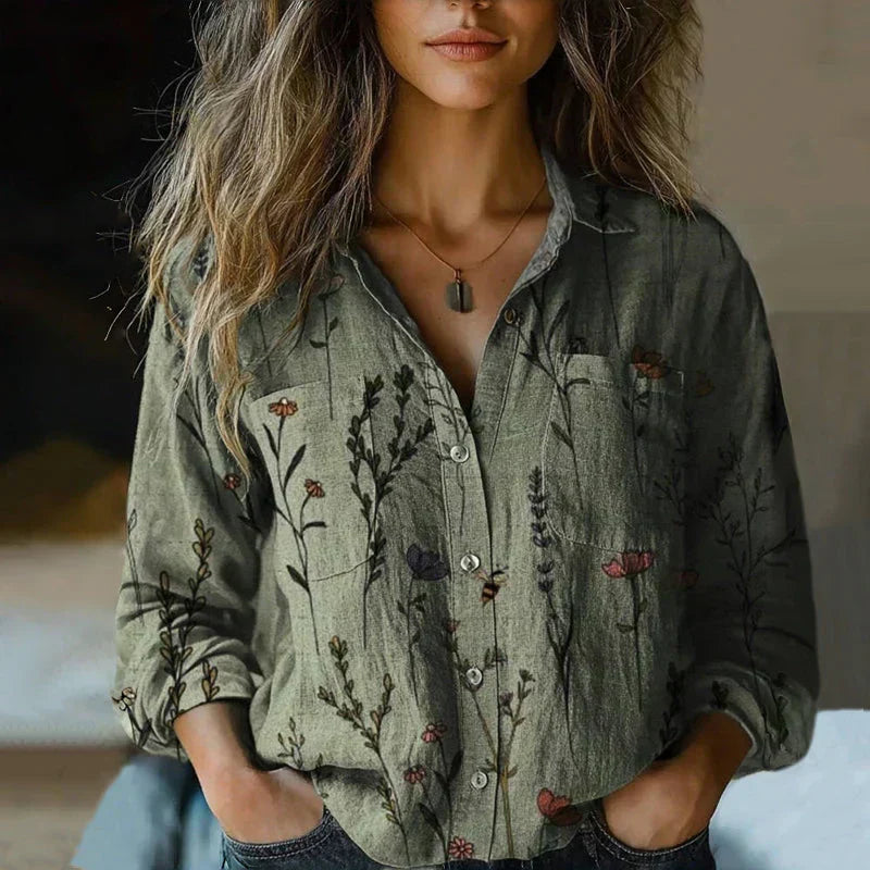 Valentina - Blusa Estampada com Bolsos no Peito