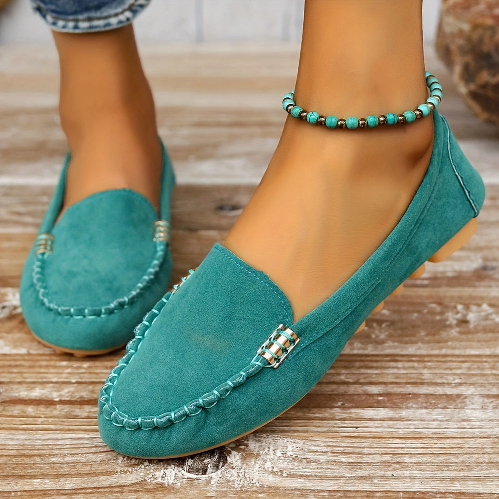 Linda - Mocassim Drive com Costura Aparente e Detalhe Metálico