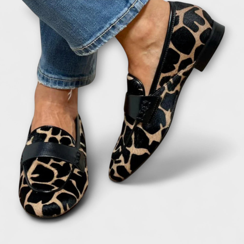 Sienna - Mocassim Animal Print com Faixa Larga
