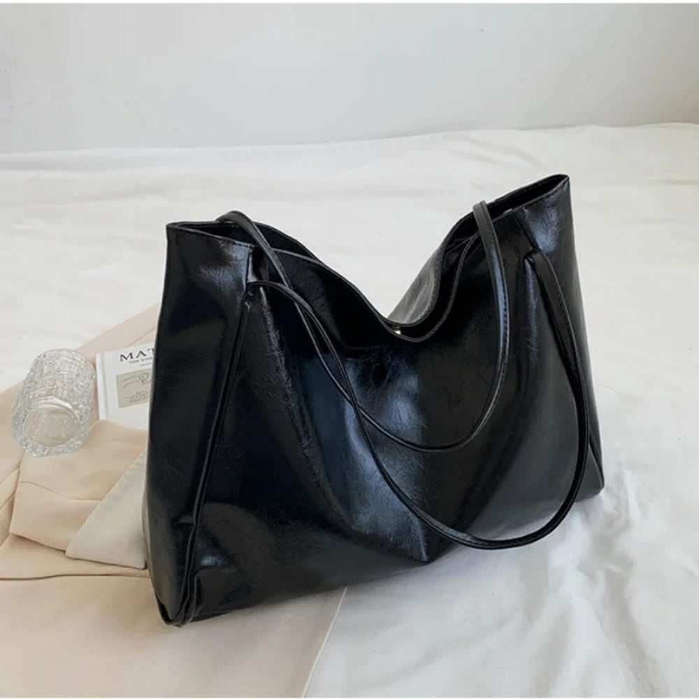 Patrícia - Bolsa Tote Macia com Alças Finas
