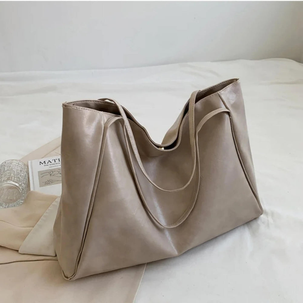 Patrícia - Bolsa Tote Macia com Alças Finas