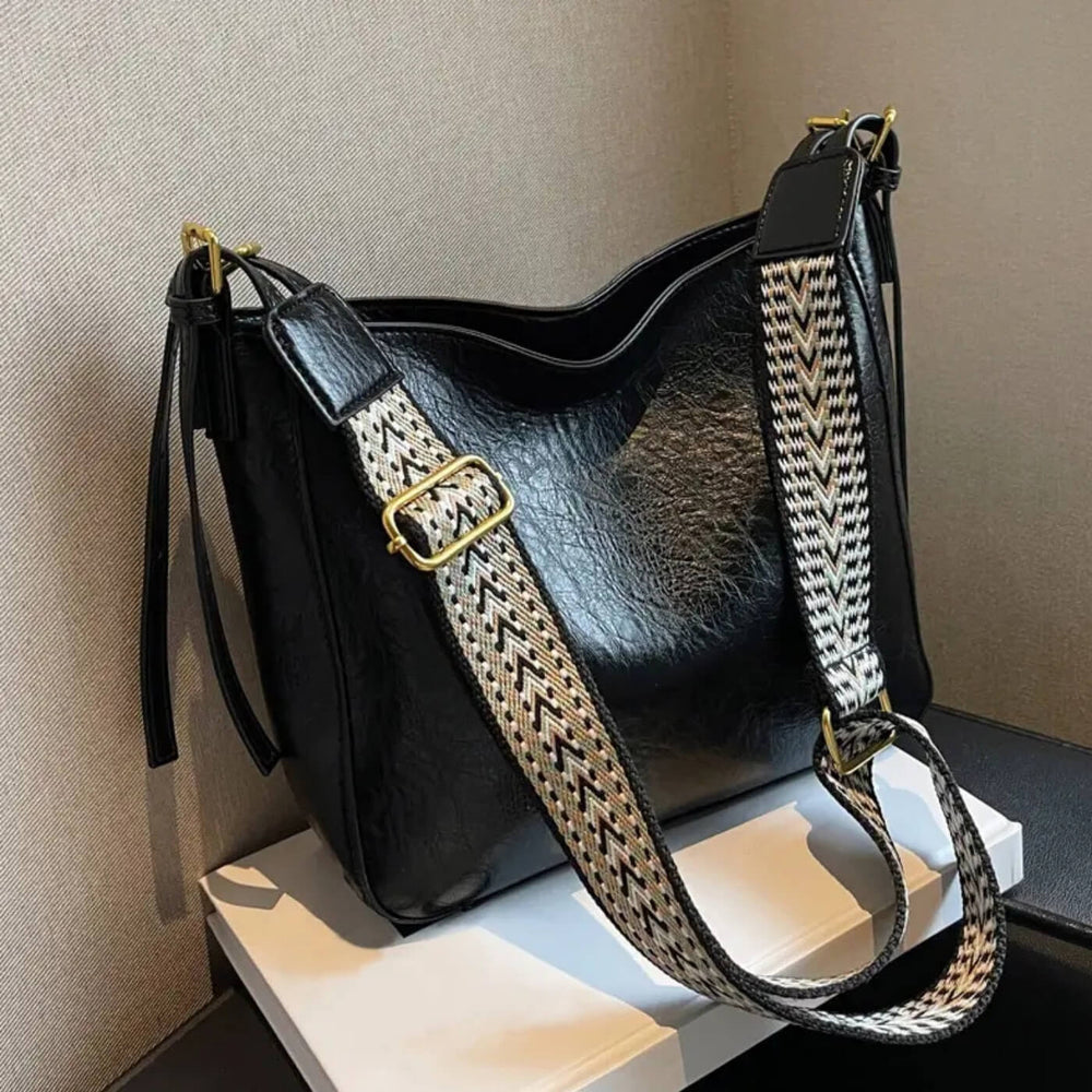 Teresa - Bolsa de Ombro com Alça Tecida e Tiras Pendentes