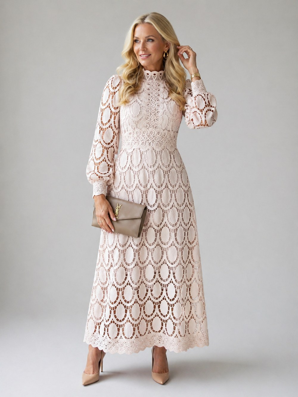 Carolina - Vestido Midi de Renda