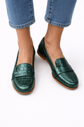 Clarisse - Mocassim de Textura Croco com Tira Frontal