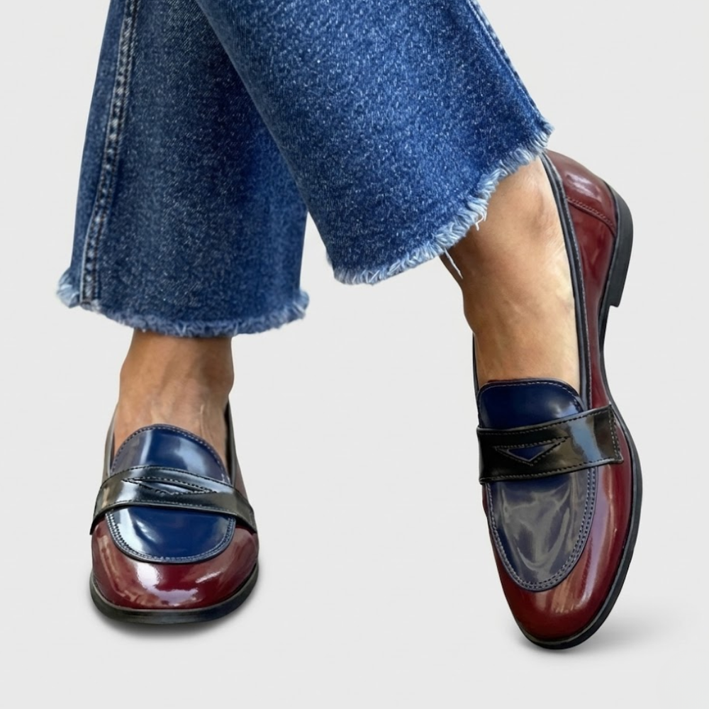 Tilly - Mocassim Envernizado com Gáspea Contrastante