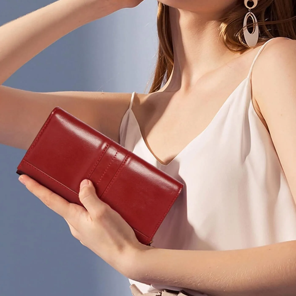 Renata - Clutch Alongada com Faixas Pespontadas