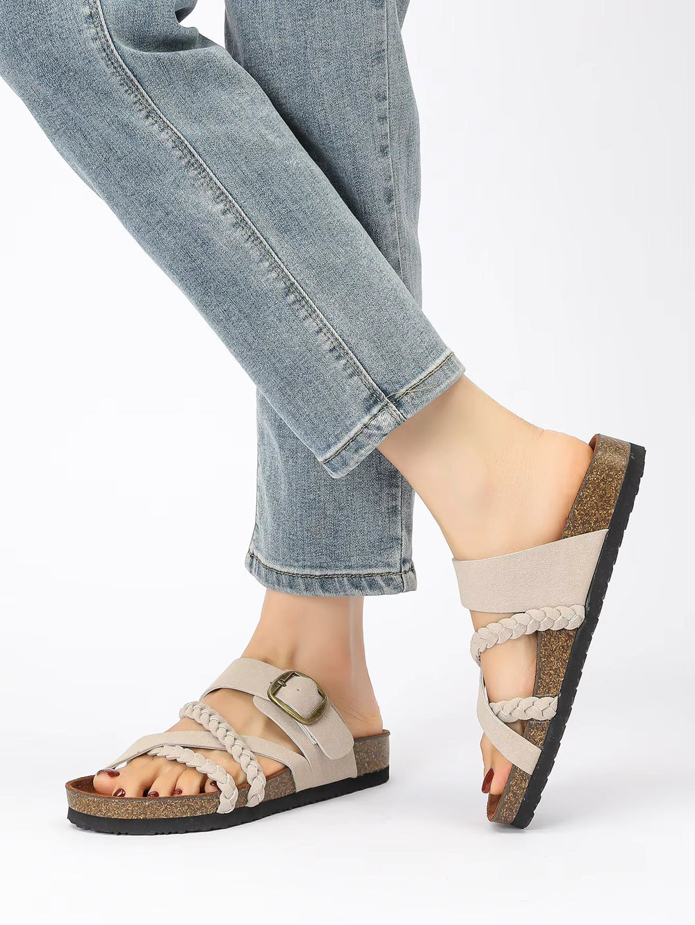 Elaine - Chinelo com Tranças, Fivela e Solado de Cortiça