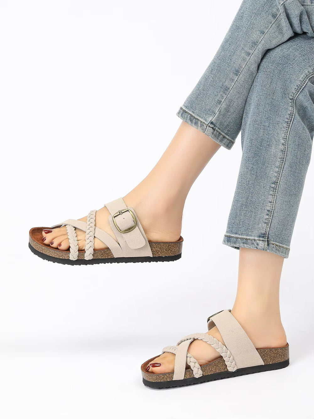 Elaine - Chinelo com Tranças, Fivela e Solado de Cortiça