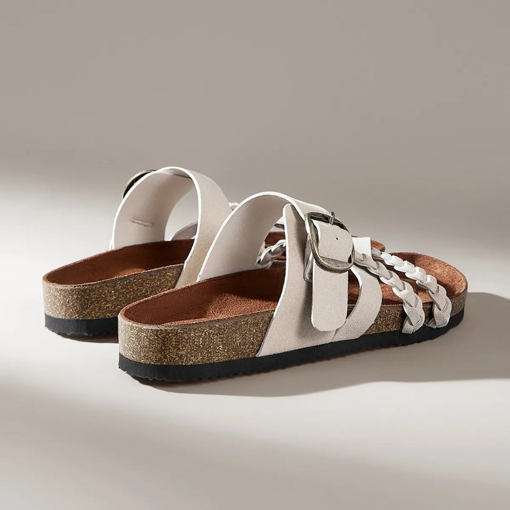 Elaine - Chinelo com Tranças, Fivela e Solado de Cortiça