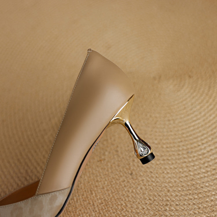 Clair - Scarpin de Bico Fino com Ponteira Metálica