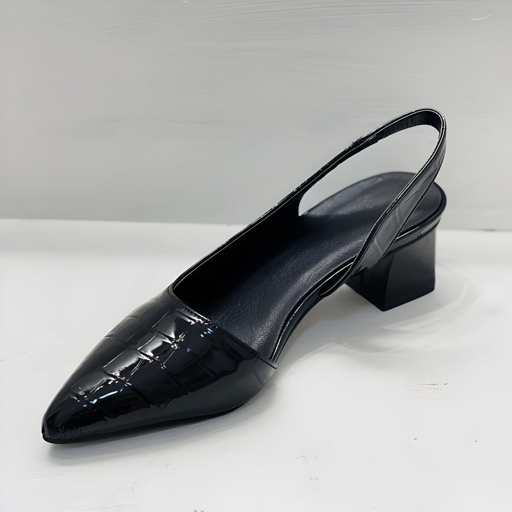 Lynn - Scarpin Slingback de Bico Fino com Salto Bloco