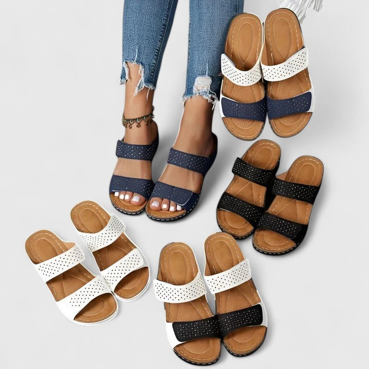Tasha - Tamanco Anabela com Duas Tiras de Velcro Perfuradas
