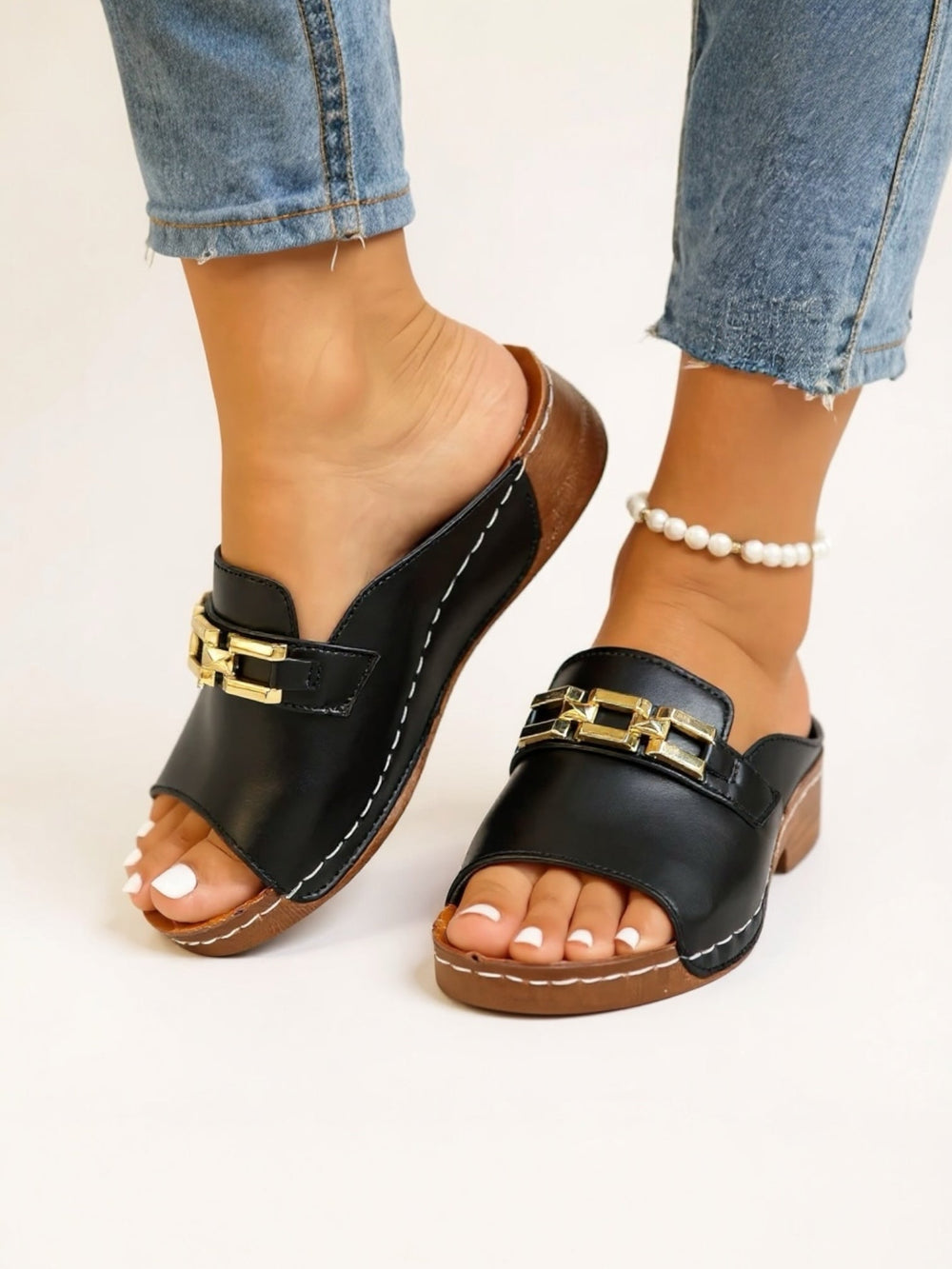 Gilvânia - Sandália Feminina Slip On