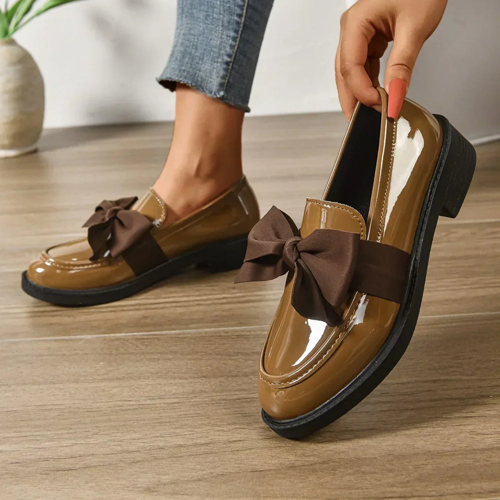 Kelis - Mocassim com Laço e Solado Grosso
