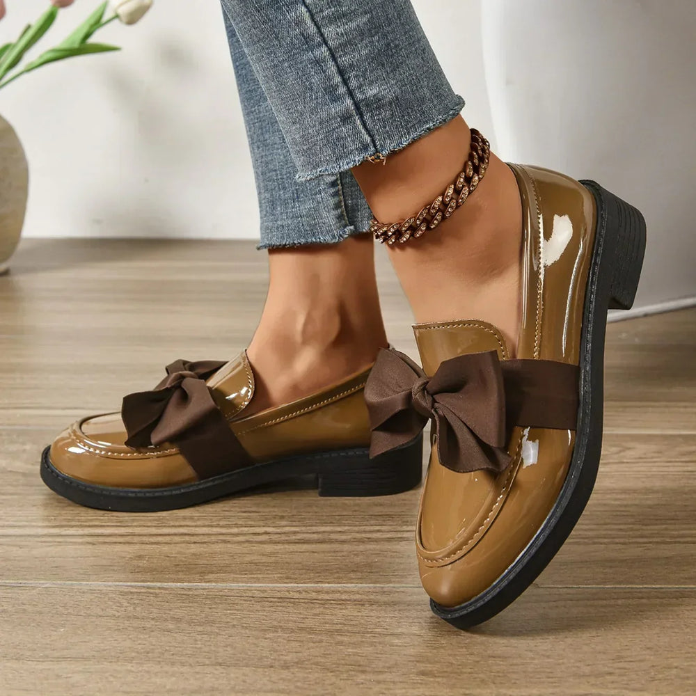 Kelis - Mocassim com Laço e Solado Grosso