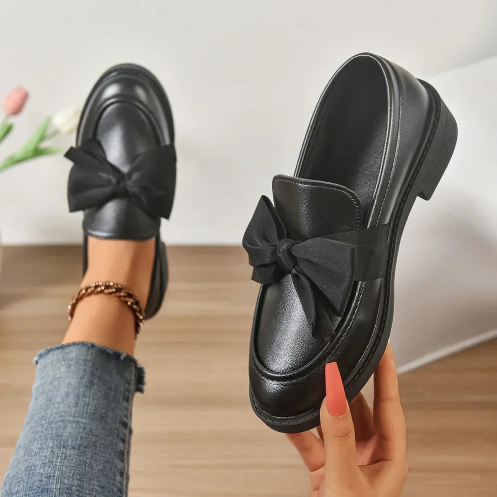 Kelis - Mocassim com Laço e Solado Grosso