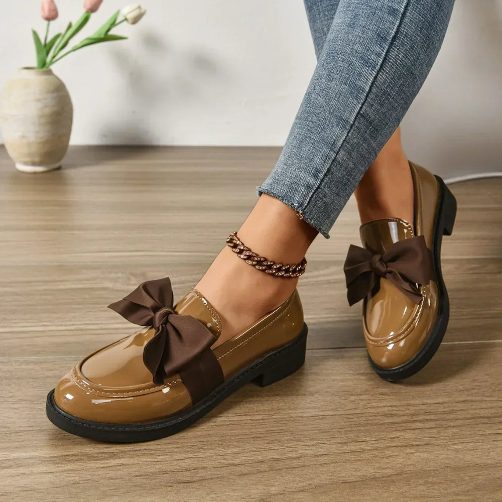Kelis - Mocassim com Laço e Solado Grosso