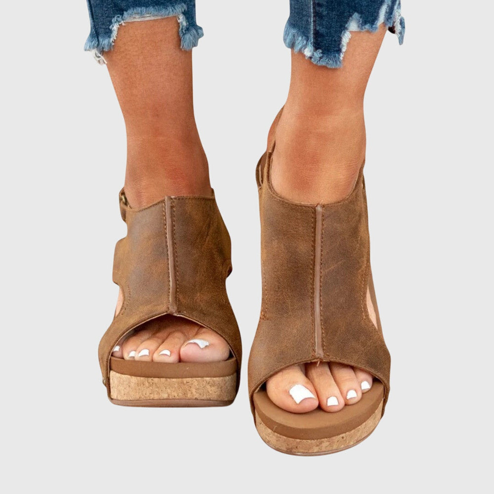 Adela - Sandália Anabela Peep Toe De Cabedal Alto